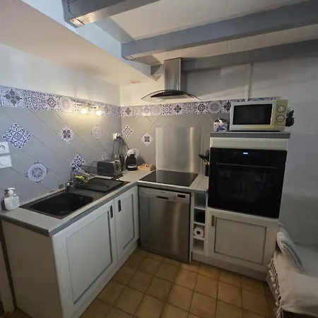 بيت للعطل Maisonnette - 100m De La - 10min A Pied Du Port
