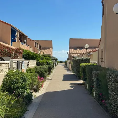 بيت للعطل Maisonnette - 100m De La - 10min A Pied Du Port